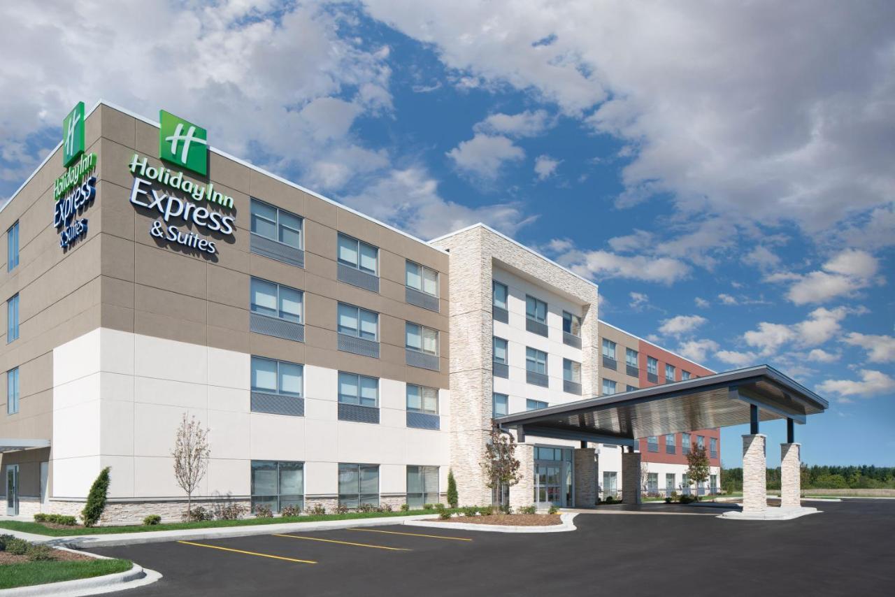 Holiday Inn Express & Suites - Elkhorn - Lake Geneva Area By Ihg Εξωτερικό φωτογραφία